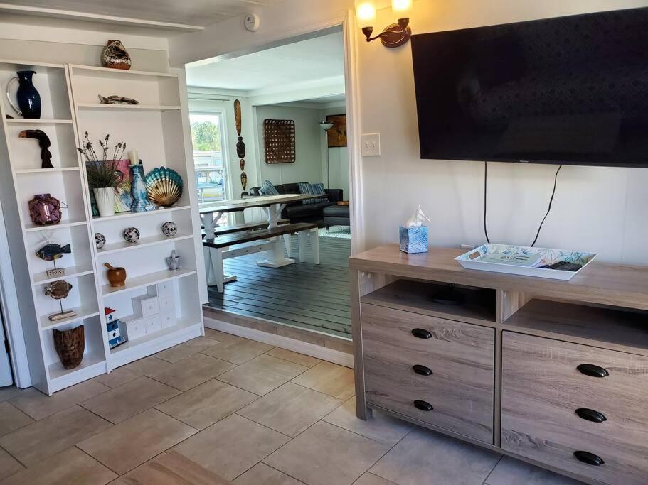 3 Bed, 2 Bath, Waterfront, Dock, Large Driveway Vila Tavares Exterior foto