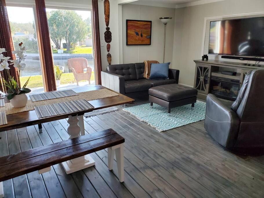 3 Bed, 2 Bath, Waterfront, Dock, Large Driveway Vila Tavares Exterior foto