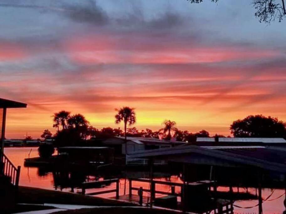 3 Bed, 2 Bath, Waterfront, Dock, Large Driveway Vila Tavares Exterior foto