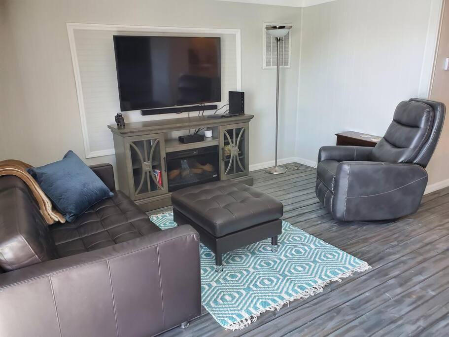 3 Bed, 2 Bath, Waterfront, Dock, Large Driveway Vila Tavares Exterior foto