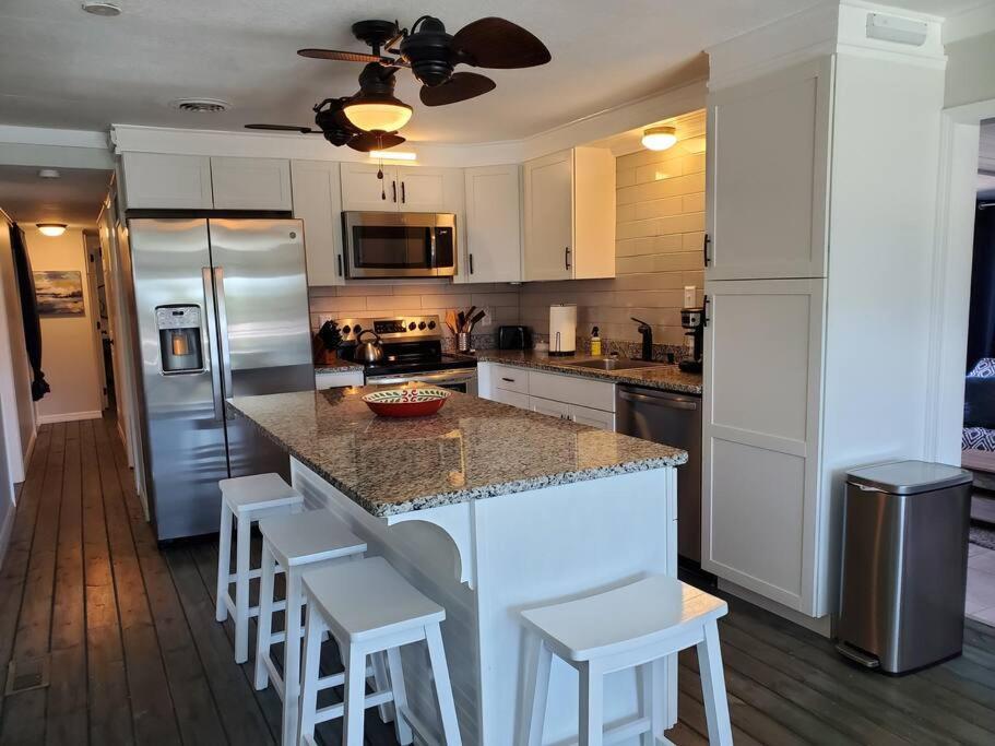 3 Bed, 2 Bath, Waterfront, Dock, Large Driveway Vila Tavares Exterior foto